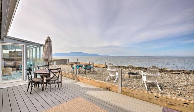 Oceanfront Ferndale Oasis with Fire Pit, Grill!