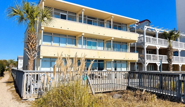 Oceanfront Ground Floor Walk to Shops Steps to Sand Grand Strand I 1