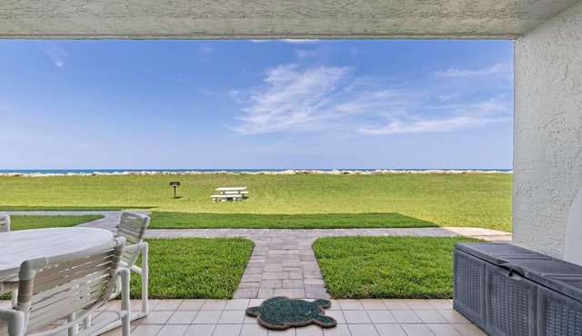 🌊Oceanfront Groudfloor Condo-Chadham by the Sea 118🌊