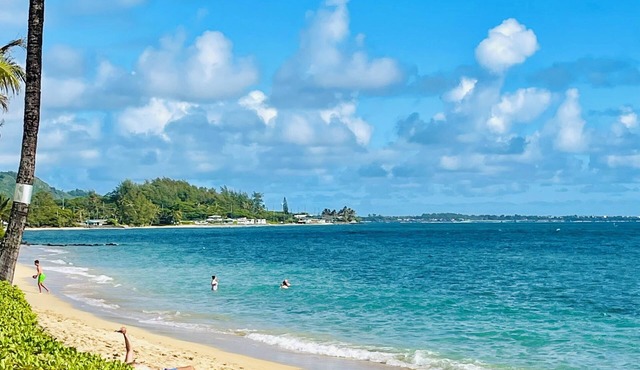 Oceanfront & Ground floor- sleep to the sound of waves!
