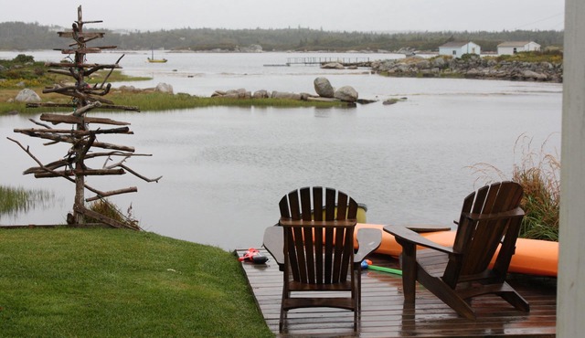 Oceanfront home in historic village, near Halifax & Peggys Cove, great for 2!