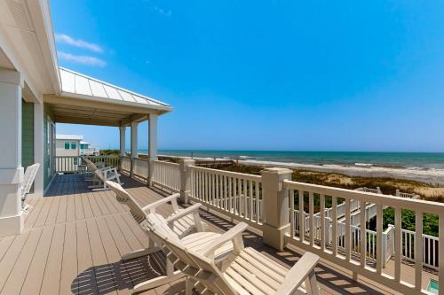 Oceanfront home with direct beach access and movie room