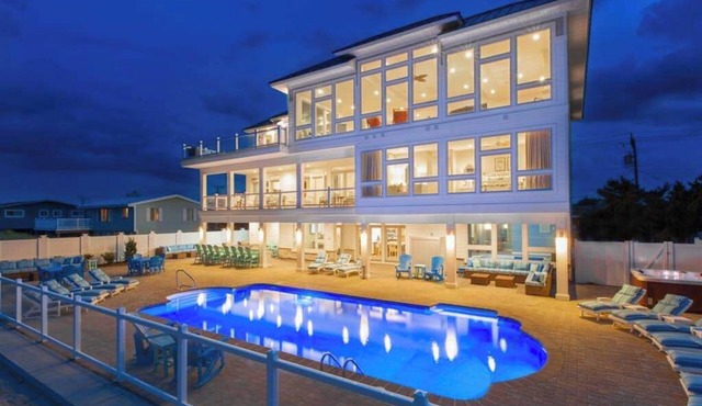 Oceanfront home with regulation pickleball, indoor/outdoor pool, hot tub & gym