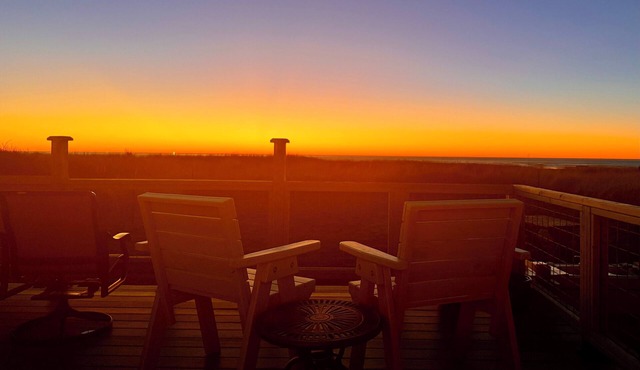 OCEANFRONT HOME Views! Path to Beach! Dog Friendly! GREAT Outdoor Spaces-Updated