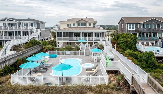 Oceanfront Home w/Heated Pool, 6 BR/6 Bath, Elevator, Pet Friendly