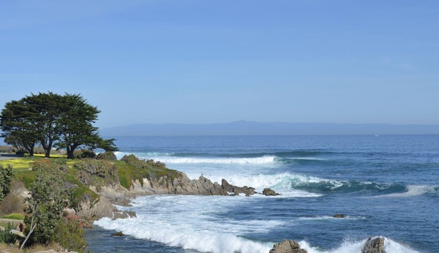 Oceanfront Home with Spectacular Views on Monterey Bay.