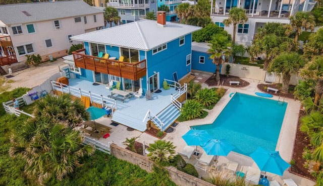 Oceanfront home with a private huge pool!