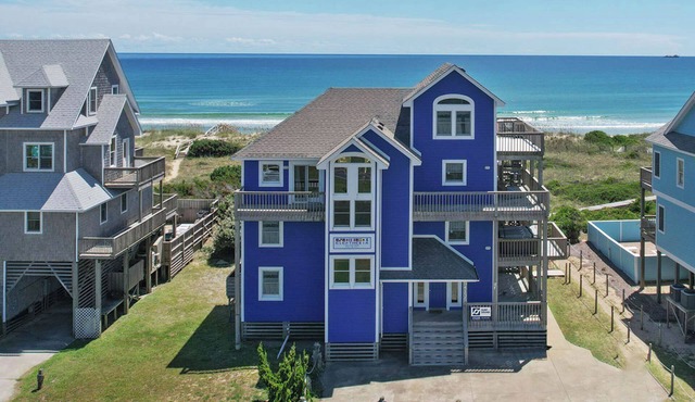 Oceanfront Home with Private Pool, Hot Tub, Elevator and Wet Bar