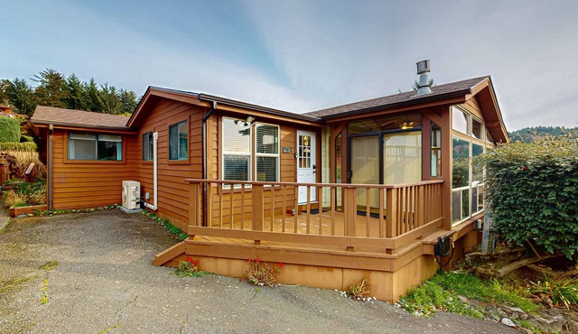 Oceanfront home with private hot tub, walls of glass & spectacular view