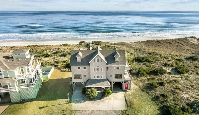 Oceanfront, Hot Tub, Beach Access, Game Room, Poker Table