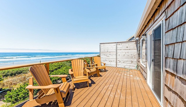 Oceanfront, Hot Tub, Sleeps 23-62!