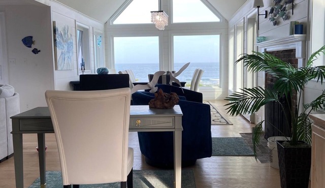 Oceanfront house on exclusive Fortunes Rocks Beach