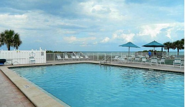 Oceanfront in Indian River Shores. Heated pool, clubhouse. Charming Vero Beach
