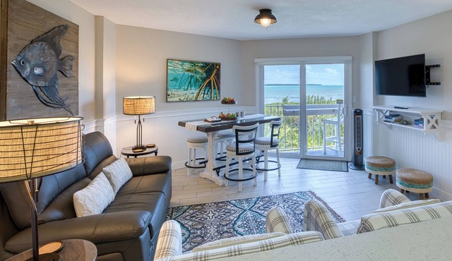 Oceanfront Key Largo Paradise~Private Beach~Pool~Tennis~Marina~Restaurant