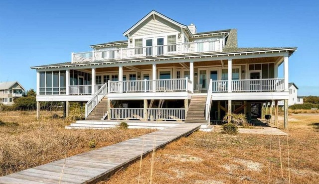 Oceanfront large home with wrap around porches, BHI