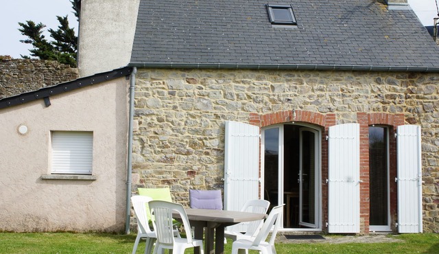 Oceanfront lodging near the landing beaches