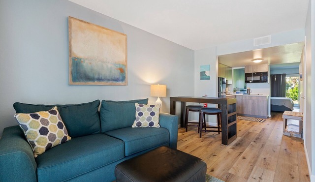 Oceanfront Luxury Townhome # 2 Private Beach & Pool Access Sleeps 8