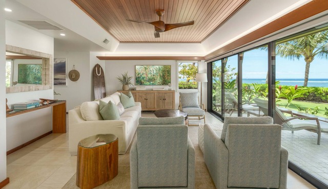 Oceanfront luxury 3bd condo on Baby Beach