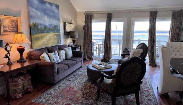 Oceanfront Luxury Magical Views Sunset and Sunrise