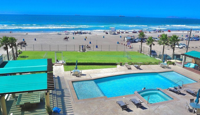 Oceanfront luxury condo right in the heart of Rosarito