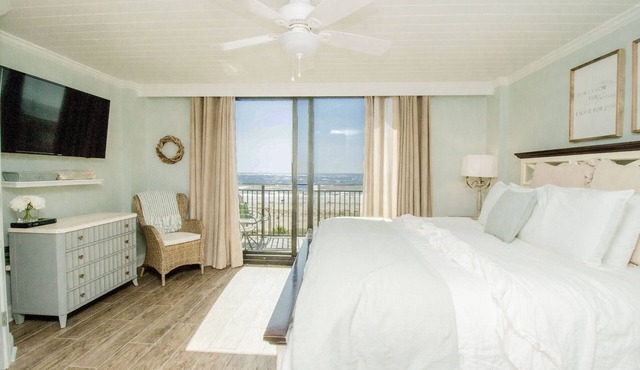 Oceanfront. Luxury. Penthouse. On the Beach.