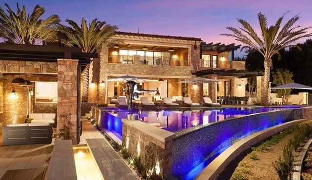 Oceanfront Luxury: Sustainable Smart Home