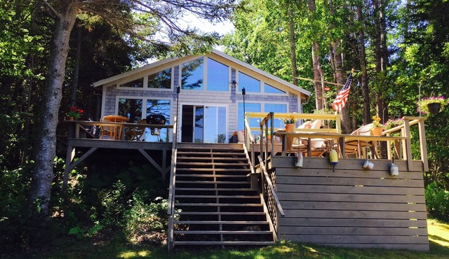Oceanfront Maine Acadia Cottage