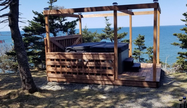 Oceanfront mini home, two decks, with spectacular views.