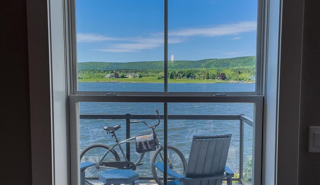 Oceanfront oasis located in historical Annapolis Royal.