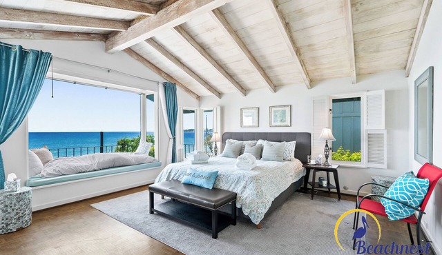 Oceanfront Oasis By the Sea! Welcome to your perfect oceanfront getaway!