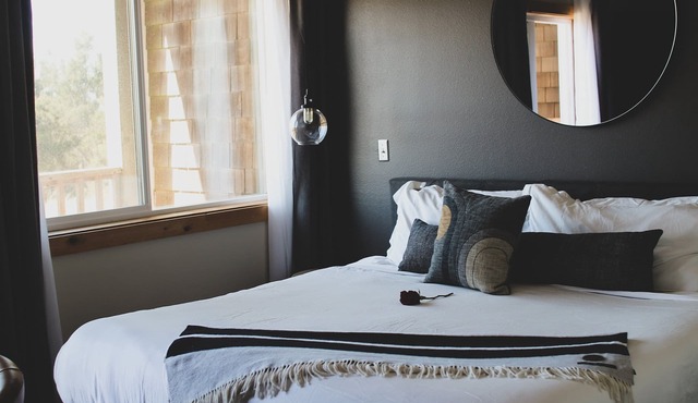 Oceanfront Oasis: Long Beach Retreat Near Discovery Trail! Pets Allowed, Pool.