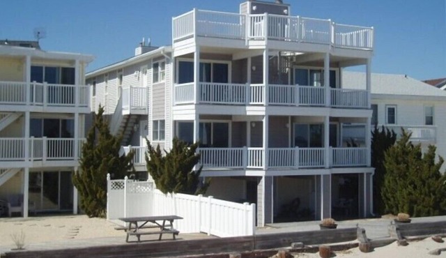 Oceanfront, On the Beach, Incredible Views!, Huge Beach Deck, 4 BR/4 BA