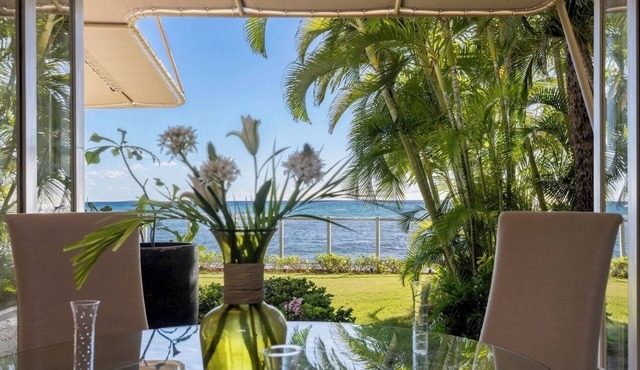 Oceanfront on the Gold Coast, Diamond Head, Hawaii.nWhere Ocean Dreams Come True