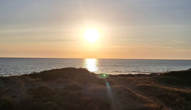 Oceanfront—Panoramic view and beach access in Ste Cécile in Camiers