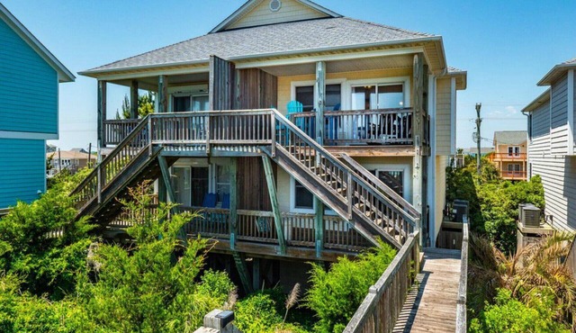 Oceanfront Paradise | Private Beach Access | Topsail Beach | Sleeps 10