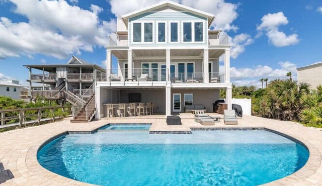 Oceanfront! Pool, Hot tub
