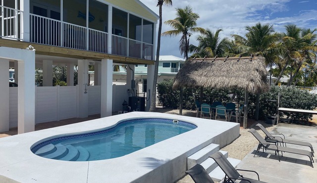 Oceanfront, Pool, Tiki, Amazing Views, Near Vaca, Great Dockage, Kayaks, Bikes