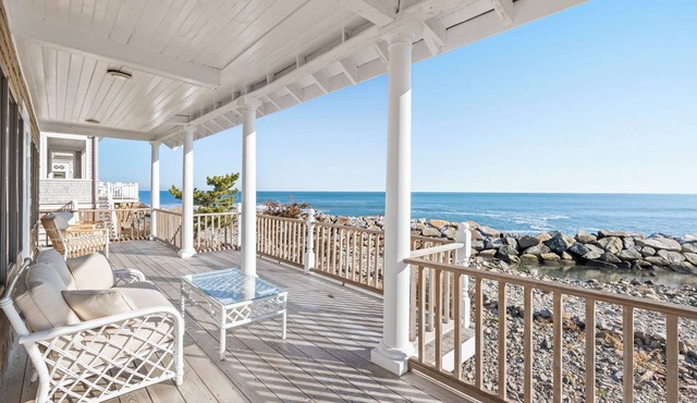 Oceanfront Private Beach Home - Panoramic Views - Third Cliff, Scituate