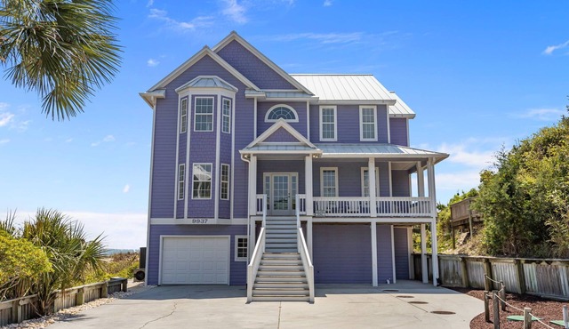 Oceanfront,private pool,beach boardwalk,views galore!Located in Spinnakers Reach