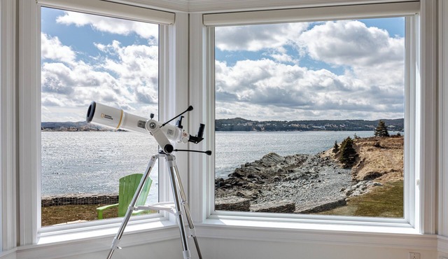 Oceanfront property, direct shoreline access, main floor master, full ensuite.