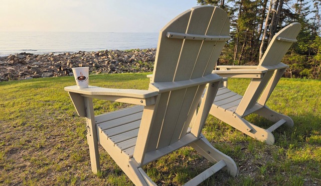 Oceanfront Prospect Harbor house near Acadia at Schoodic Point