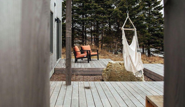 Oceanfront Retreat w/Nordic Sauna & Private Beach Experience