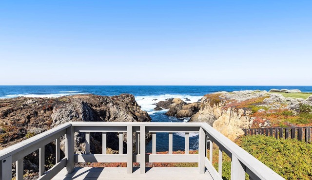 Oceanfront Sanctuary - Private Cove, Deck, Grill
