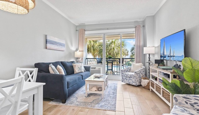 OCEANFRONT: The Seabatical Suite at Bridgewater Resort/Litchfield By The Sea