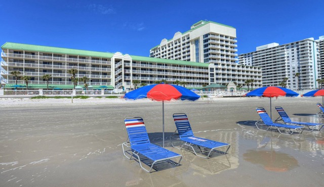 Oceanfront Top Floor w/Private Balcony