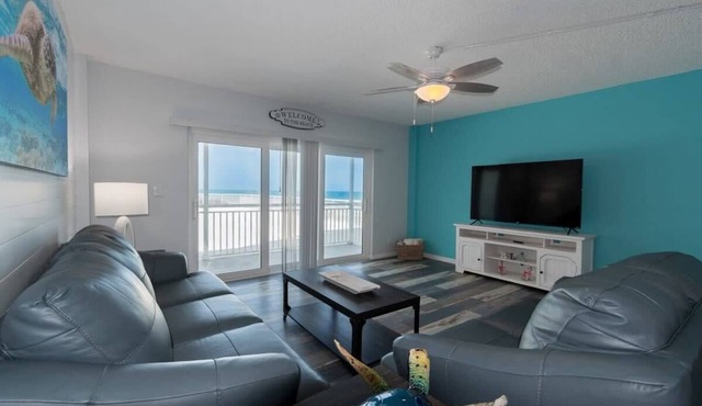 Oceanfront Updated Condo - Direct Beach Access!
