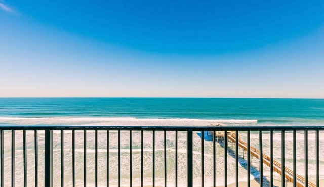 Oceanfront Penthouse Pool Hot Tub Beach Access