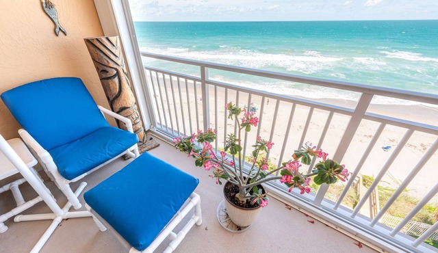 Oceanfront 2BR Condo 6th Floor Balcony with Stunning Ocean Views, 605