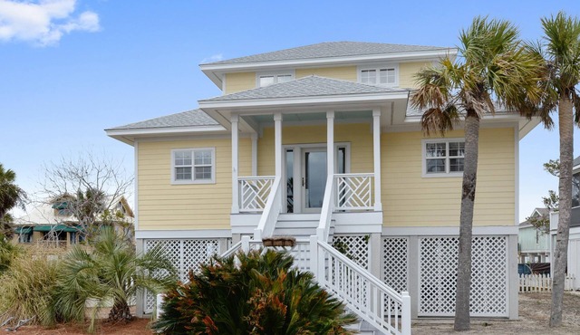 Oceanfront Living at Ocean View Pricing. Dog Friendly!