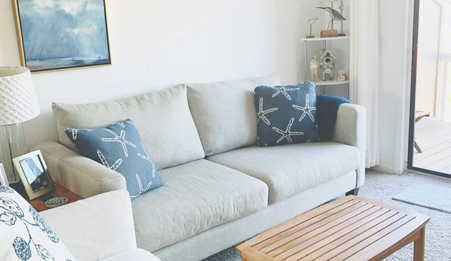 Oceanfront 2 Bedroom Condo in Beach Resort: Paradise and Pools